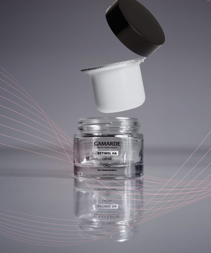 pot rechargeable séparé en 3 avec le capuchon la recharge et le pot